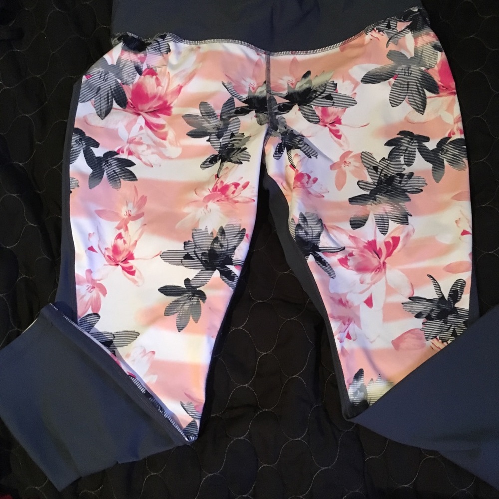 Floral leggings/workout leggings